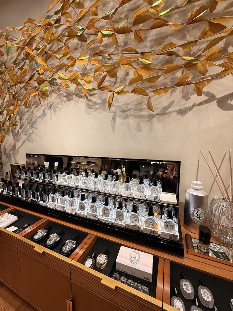 Diptyque The Wynn Shops Logo