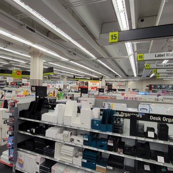 Staples - Inside - Shipping Centers Near Me - Hyattsville, Maryland
