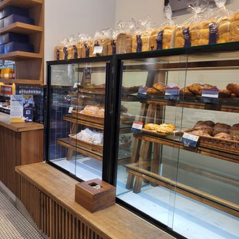 Paris Baguette - Coffee & Tea Near Me - New York, New York