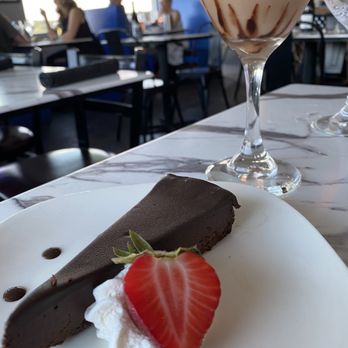 Sylver Spoon - Dark chocolate fudge tort - Dinner Theater Near Me - New Braunfels, Texas