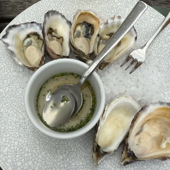 Cupitt's Estate - Restaurants Near Me - Ulladulla, NSW