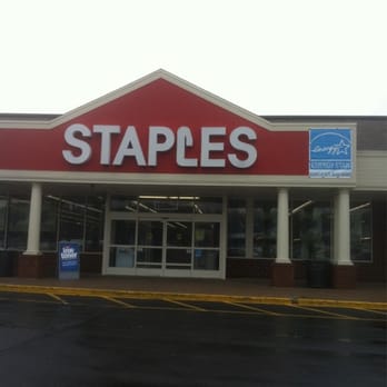 Staples - Shipping Centers Near Me - Hamden, Connecticut