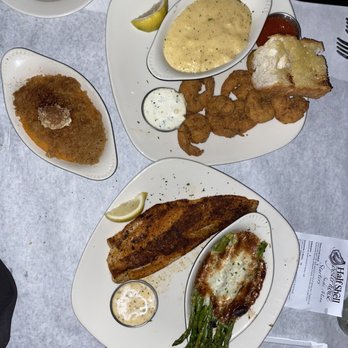 Half Shell Oyster House - Redfish & Fried Fish - Seafood Near Me - Biloxi, Mississippi
