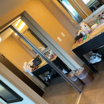 Hampton Inn & Suites Salinas - Spacious walk in closet! - Hotels Near Me - Salinas, California Hampton Inn & Suites Salinas - Spacious walk in closet! - Hotels Near Me - Salinas, California