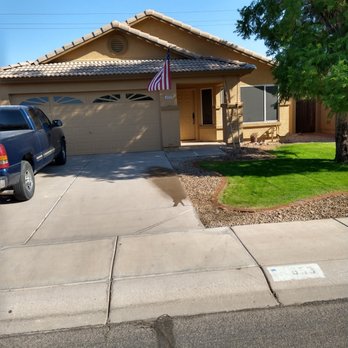 Jorge Pro Landscaping - the driveway of a home - Tree Services Near Me