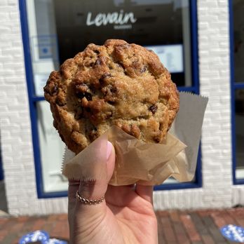 Levain Bakery - Georgetown, D.C - Two chip chocolate chip cookie - Bakeries Near Me - Washington, DC, District of Columbia Levain Bakery - Georgetown, D.C - Two chip chocolate chip cookie - Bakeries Near Me - Washington, DC, District of Columbia