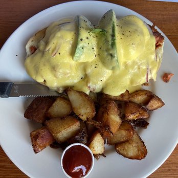 Blue Fox Cafe - Pacific salmon eggs bennie - Breakfast & Brunch Near Me - Victoria, British Columbia Blue Fox Cafe - Pacific salmon eggs bennie - Breakfast & Brunch Near Me - Victoria, British Columbia