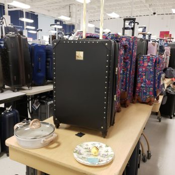 Marshalls - What the heck do I get my husband for Valentine's!! - Department Stores Near Me - La Verne, California