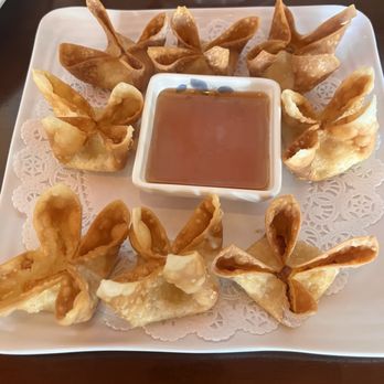 Bua Thai Cuisine - Bua thong - Thai Near Me - Claremont, California