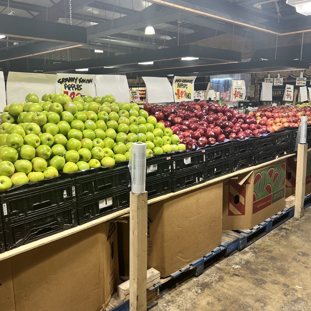 Ciolino Fruit & Vegetable Market - a variety of fruits and vegetables - Fruits & Veggies Near Me - Temperance, Michigan