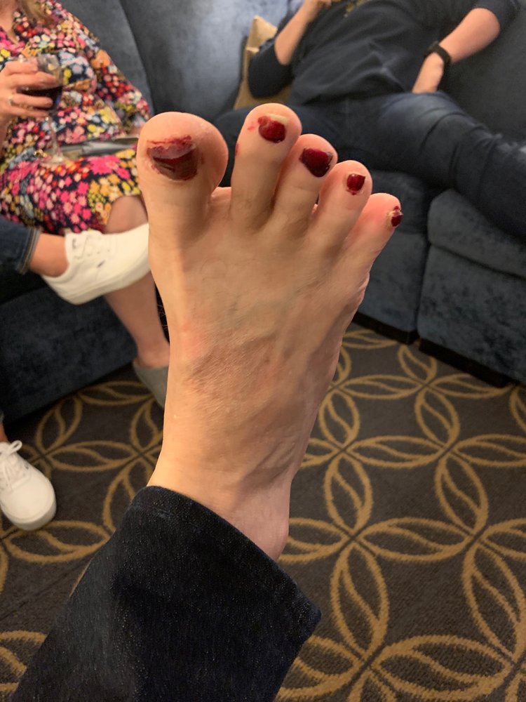 Sam’s Nails Logo