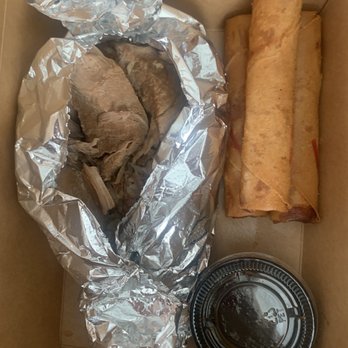 Elsie's Egg Rolls - Pork adobo and chicken lumpia - Filipino Near Me - Hutto, Texas
