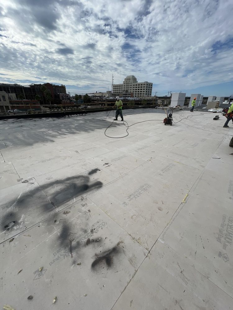 Slide of Manzano Construction and Roofing