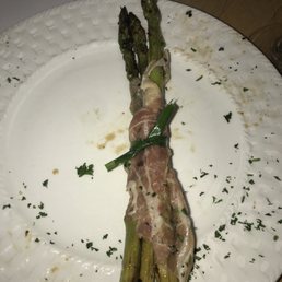 Prosciutto wrapped asparagus Prosciutto wrapped asparagus