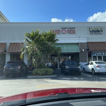 Blaze Pizza - Entry - Salad Near Me - Davie, Florida Blaze Pizza - Entry - Salad Near Me - Davie, Florida