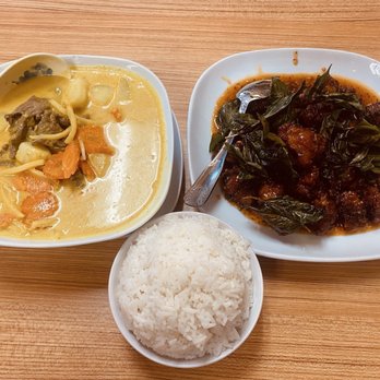 Ting Tong Thai Cafe - Kent - Foods - Thai Near Me - Kent, Washington