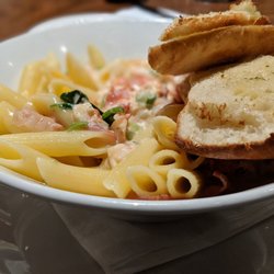Rôtisserie St-Hubert - Lobster Pasta