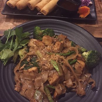 Sip Saam Thai - Pad See Ew with Tofu and an order of Fried Egg Rolls - Thai Near Me - Austin, Texas Sip Saam Thai - Pad See Ew with Tofu and an order of Fried Egg Rolls - Thai Near Me - Austin, Texas