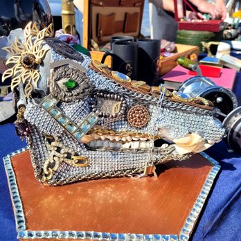 Long Beach Antique Market - Bedazzled one of a kind boar skull - Antiques Near Me - Long Beach, California