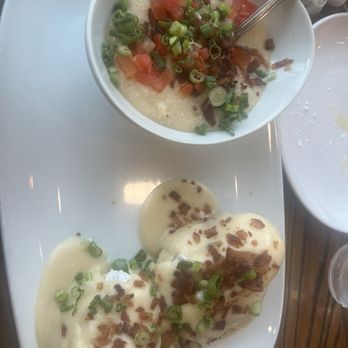 Another Broken Egg Cafe - American Near Me - Indianapolis, Indiana