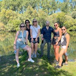 Travendly - Half of the group on excursion