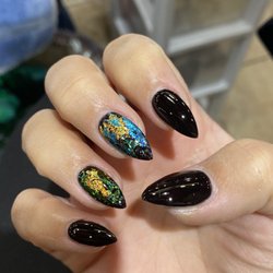 Krystal Nails & Spa