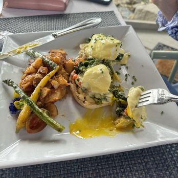 Newman's Restaurant - Eggs - New American Near Me - Saluda, North Carolina