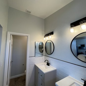 Oliveira Painters - Want to see our work in a more detailed version?
Check out our Instagram: @oliveira_painters - Painters Near Me Oliveira Painters - Want to see our work in a more detailed version?
Check out our Instagram: @oliveira_painters - Painters Near Me