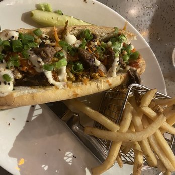 Yard House - Korean BBQ Cheesesteak - Vegetarian Near Me - Gaithersburg, Maryland