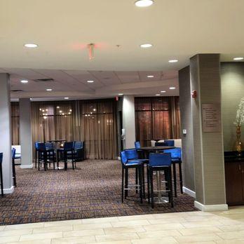 Courtyard by Marriott Phoenix North/Happy Valley - Sitting area in lobby - Hotels Near Me - Phoenix, Arizona
