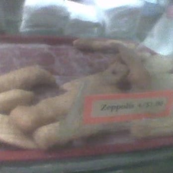 Tonys Pizzeria - tray of zeppole - Pizza Near Me - Brooklyn, New York Tonys Pizzeria - tray of zeppole - Pizza Near Me - Brooklyn, New York