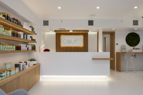 La Suite Skincare by null