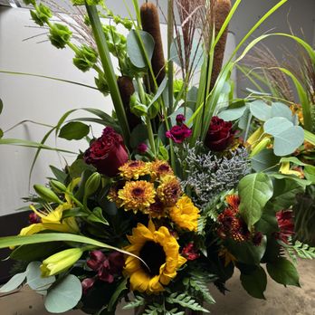 Hovis Country Florist - Floral Designers Near Me - Franklin, Pennsylvania Hovis Country Florist - Floral Designers Near Me - Franklin, Pennsylvania