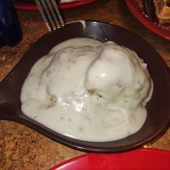 Barrow's Cafe and Grill - Biscuits with gravy - American Near Me - Sonora, California