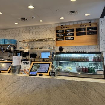 Mendocino Farms - Ordering counter - Salad Near Me - Houston, Texas Mendocino Farms - Ordering counter - Salad Near Me - Houston, Texas