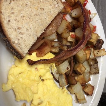 The Rusty Rooster - Breakfast & Brunch Near Me - Lake Ozark, Missouri The Rusty Rooster - Breakfast & Brunch Near Me - Lake Ozark, Missouri