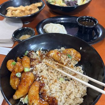 Pei Wei Asian Kitchen - NEW Firecracker Shrimp from Pei Wei - Chinese Near Me - Las Vegas, Nevada Pei Wei Asian Kitchen - NEW Firecracker Shrimp from Pei Wei - Chinese Near Me - Las Vegas, Nevada