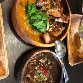 Kalye Bistro - Kare Kare Bagnet 9/10 Dinuguan 9/10 - Filipino Near Me - Woodside, New York