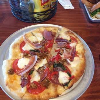 Beardslee Public House - Charcuterie Pizza - Breweries Near Me - Bothell, Washington
