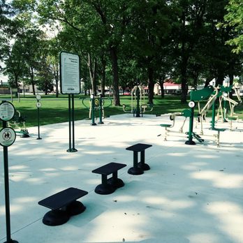 Washington Park - Fitness area.. Kaysun donates these around town - Parks Near Me - Manitowoc, Wisconsin Washington Park - Fitness area.. Kaysun donates these around town - Parks Near Me - Manitowoc, Wisconsin