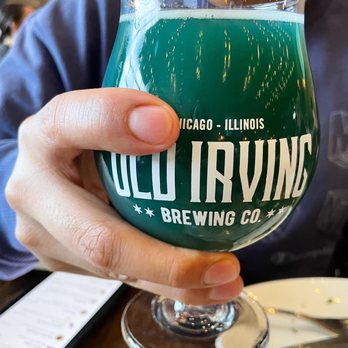 Old Irving Brewing - Mahalo Fruited Sour Ale (5.3% ABV), brewed in collaboration with Lucky Dorr - Breweries Near Me - Chicago, Illinois