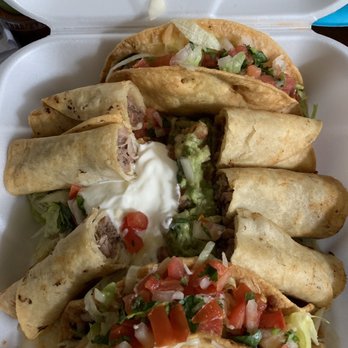 Casa Pasilla - Snack combo - Mexican Near Me - Valencia, California Casa Pasilla - Snack combo - Mexican Near Me - Valencia, California