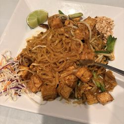 Savanh Thai Kitchen - Tofu Pad Thai