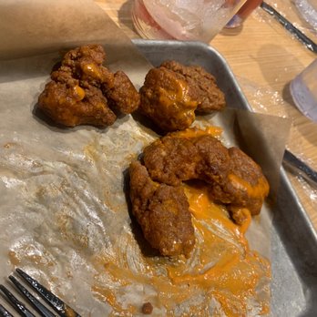 Buffalo Wild Wings - Mild wings so hard and disgusting - Sports Bars Near Me - Riverside, California