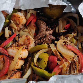 Little Mexico Cantina - Mixed grill for tacos - Mexican Near Me - Richmond, British Columbia Little Mexico Cantina - Mixed grill for tacos - Mexican Near Me - Richmond, British Columbia