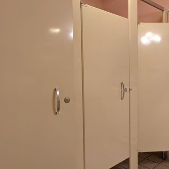Tuckahoe Inn - Women's bathroom - New American Near Me - Marmora, New Jersey Tuckahoe Inn - Women's bathroom - New American Near Me - Marmora, New Jersey