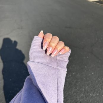 Yolo Beauté - Gel manicure with chrome - Eyelash Service Near Me - Pleasanton, California Yolo Beauté - Gel manicure with chrome - Eyelash Service Near Me - Pleasanton, California
