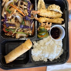 Dosirak Korean Cafe - Dosirak plate with chicken