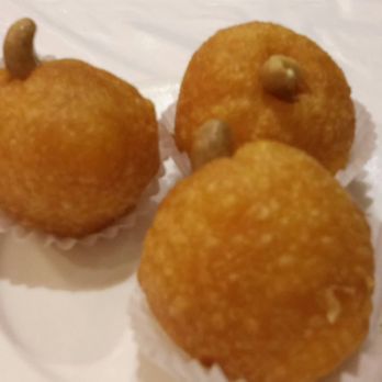 Rol San - Pumpkin custard dumpling - Dim Sum Near Me - Toronto, Ontario Rol San - Pumpkin custard dumpling - Dim Sum Near Me - Toronto, Ontario