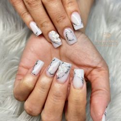 Verona Nail Lounge Lash & Spa